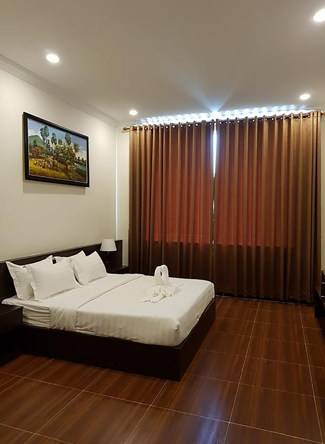Apple Hotel Two - Near Phnom Penh Airport Exterior photo